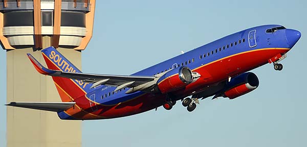 Southwest Boeing 737-7H4 N357SW, Phoenix Sky Harbor, December 24, 2014